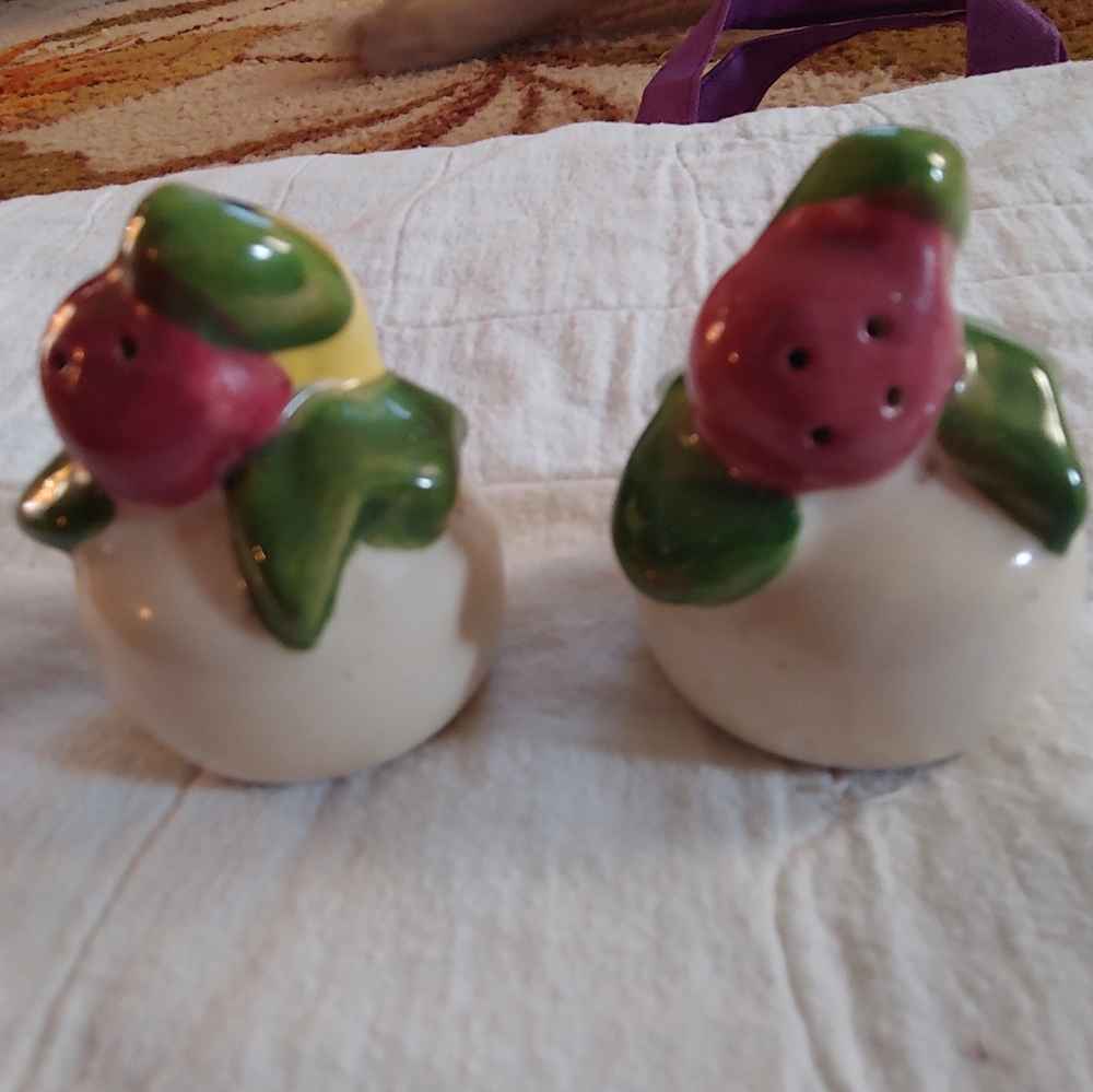 Vintage ceramic fruit salt and pepper shakers